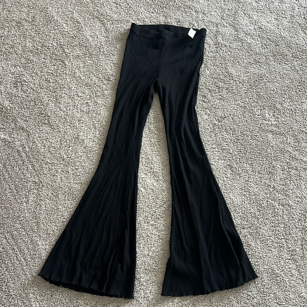 aerie soft flare pant with tag